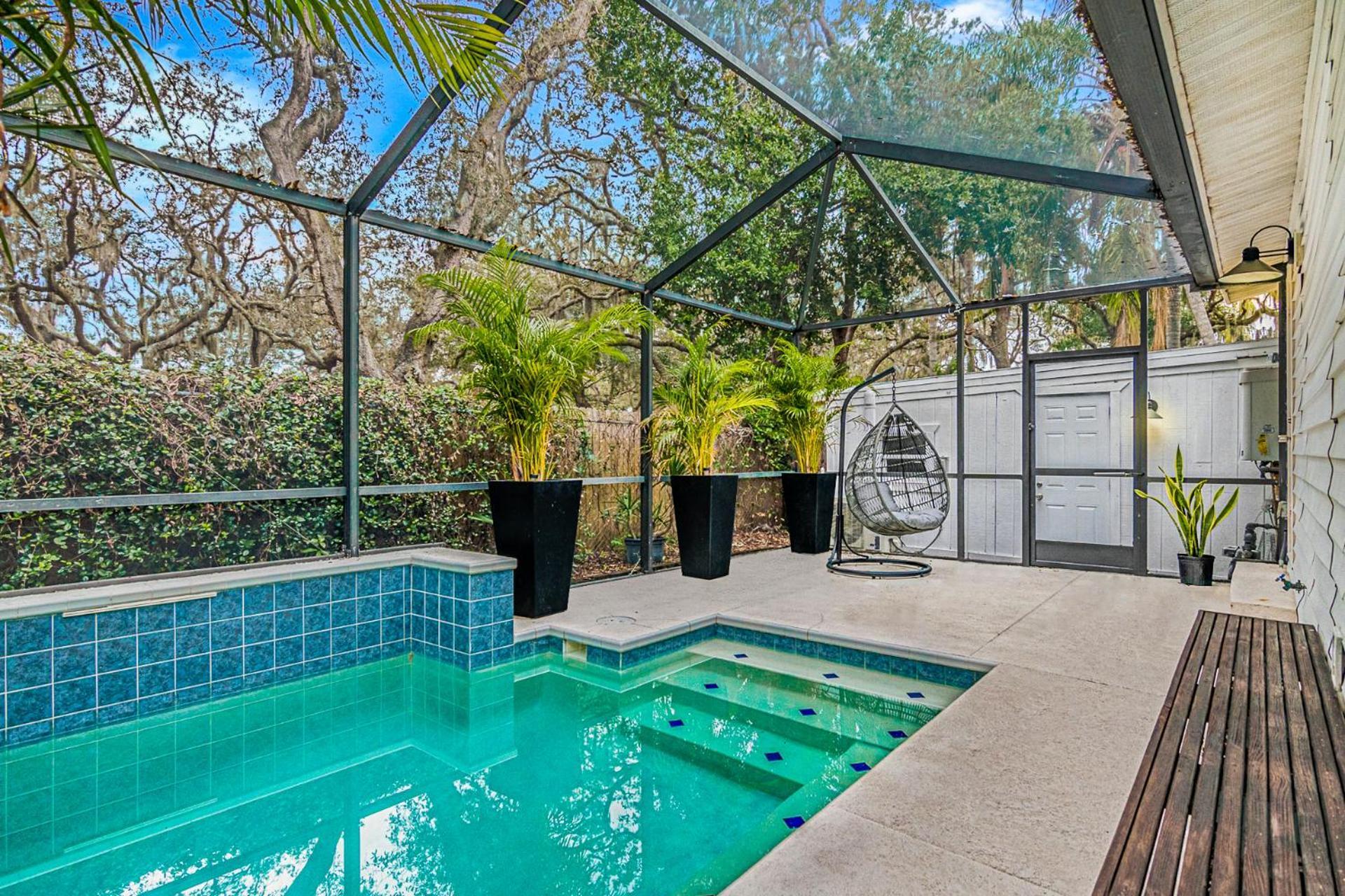 セーフティ・ハーバーModern House In Clearwater With Access To A Shared Swimming Poolアパートメント エクステリア 写真